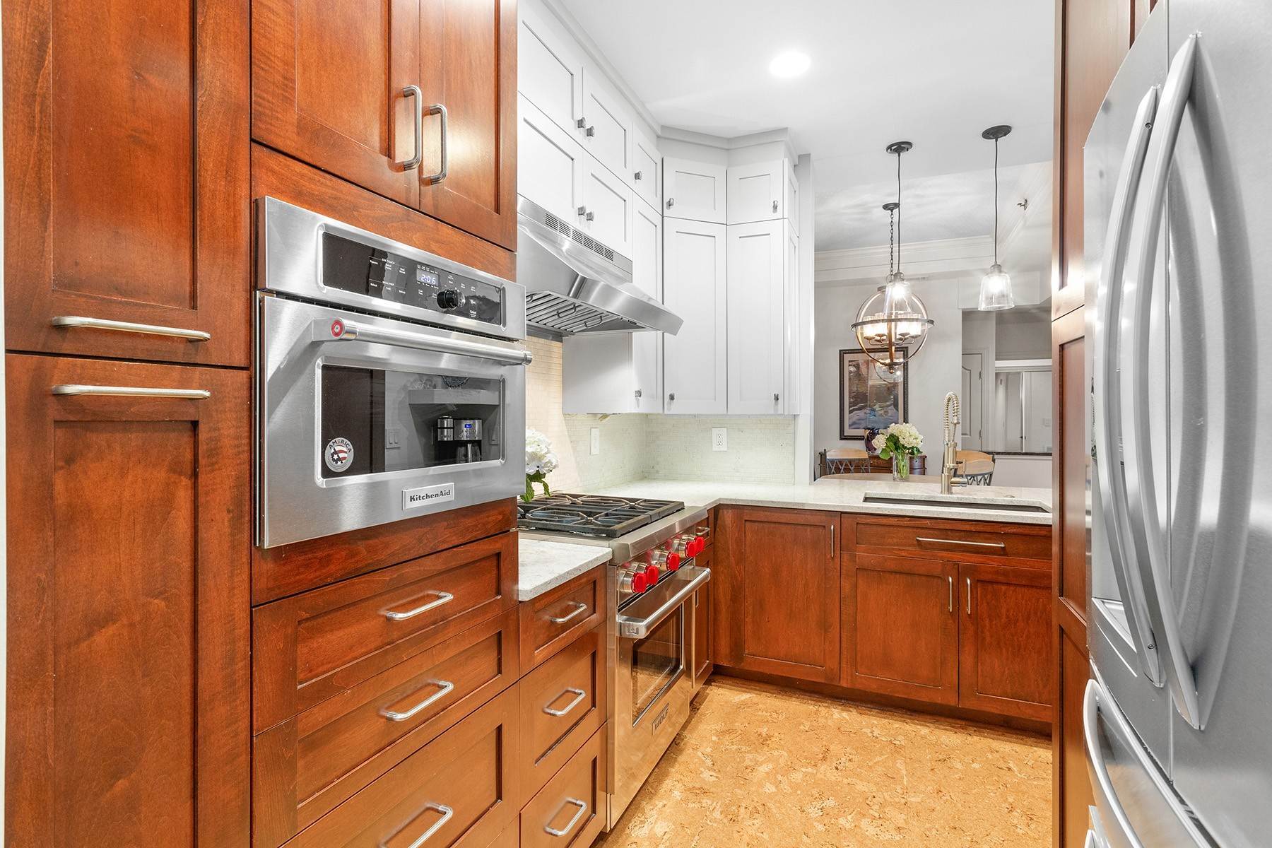 Condominiums 용 매매 에 Must See This Recently Updated Home 850 Piedmont Avenue, No. 1405 Atlanta, 조지아 30308 미국